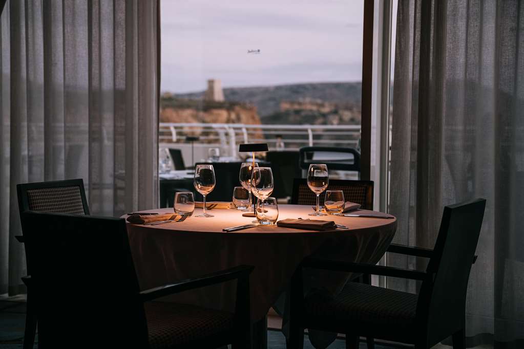 Radisson Blu Resort & Spa Malta Golden Sands