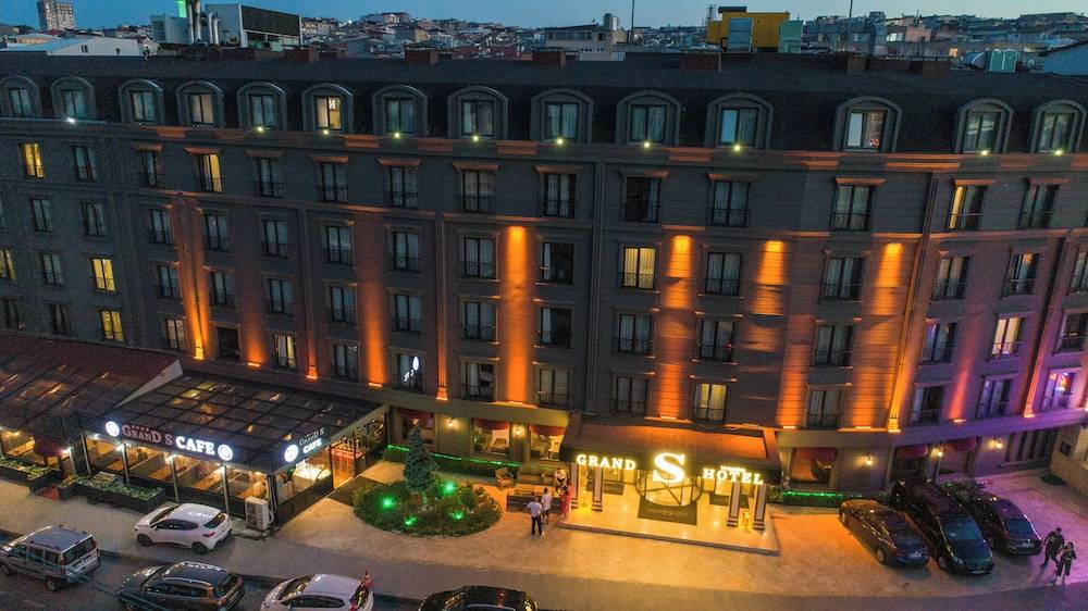 Grand S Hotel